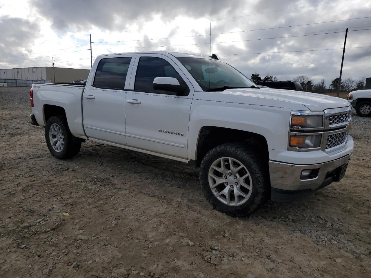 2015 CHEVROLET SILVERADO - Image 4