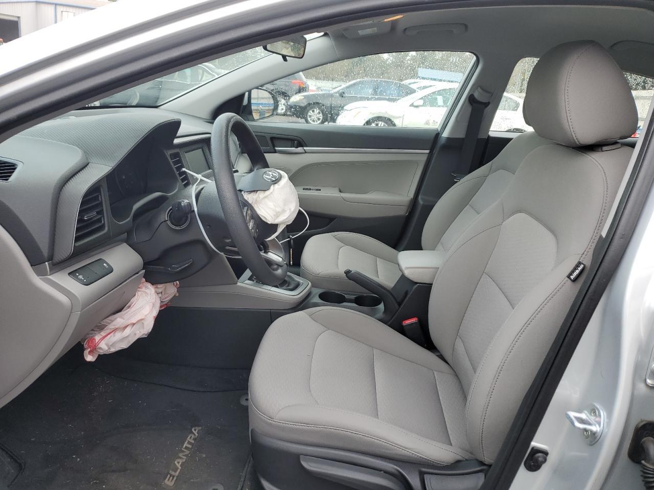 2019 HYUNDAI ELANTRA SE - Фото 7