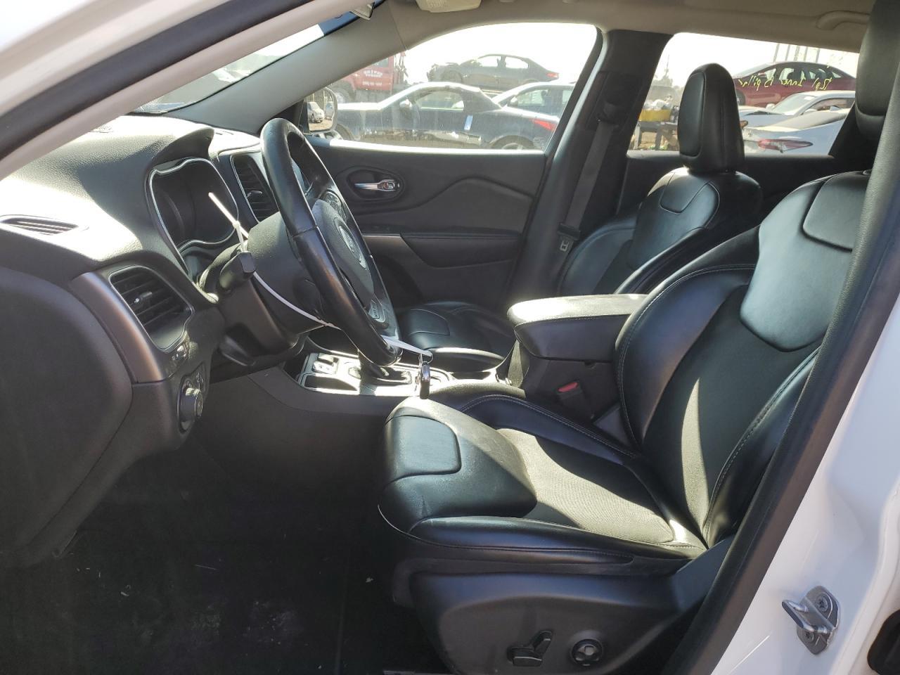 2019 JEEP CHEROKEE L - Image 7
