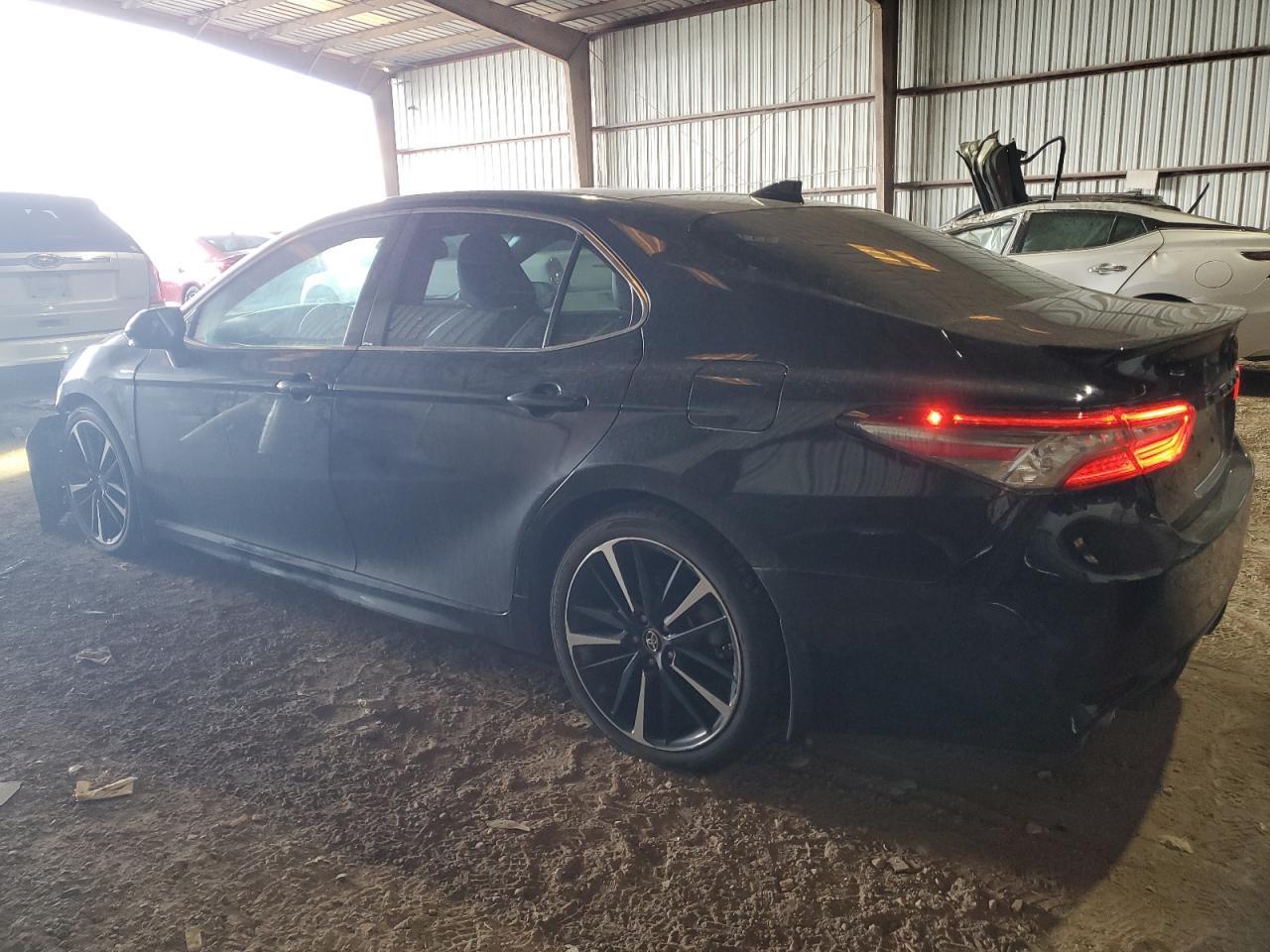 2019 TOYOTA CAMRY XSE - Фото 2