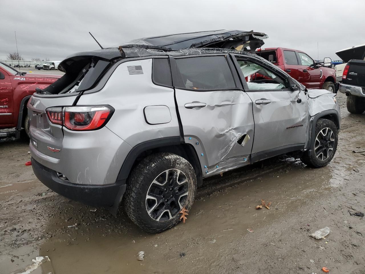 2019 JEEP COMPASS TR - Фото 3