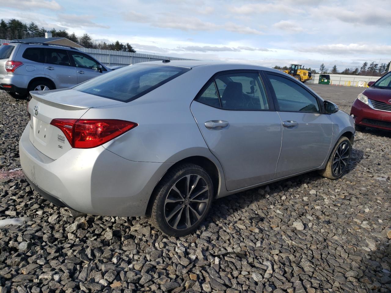 2018 TOYOTA COROLLA L - Image 3