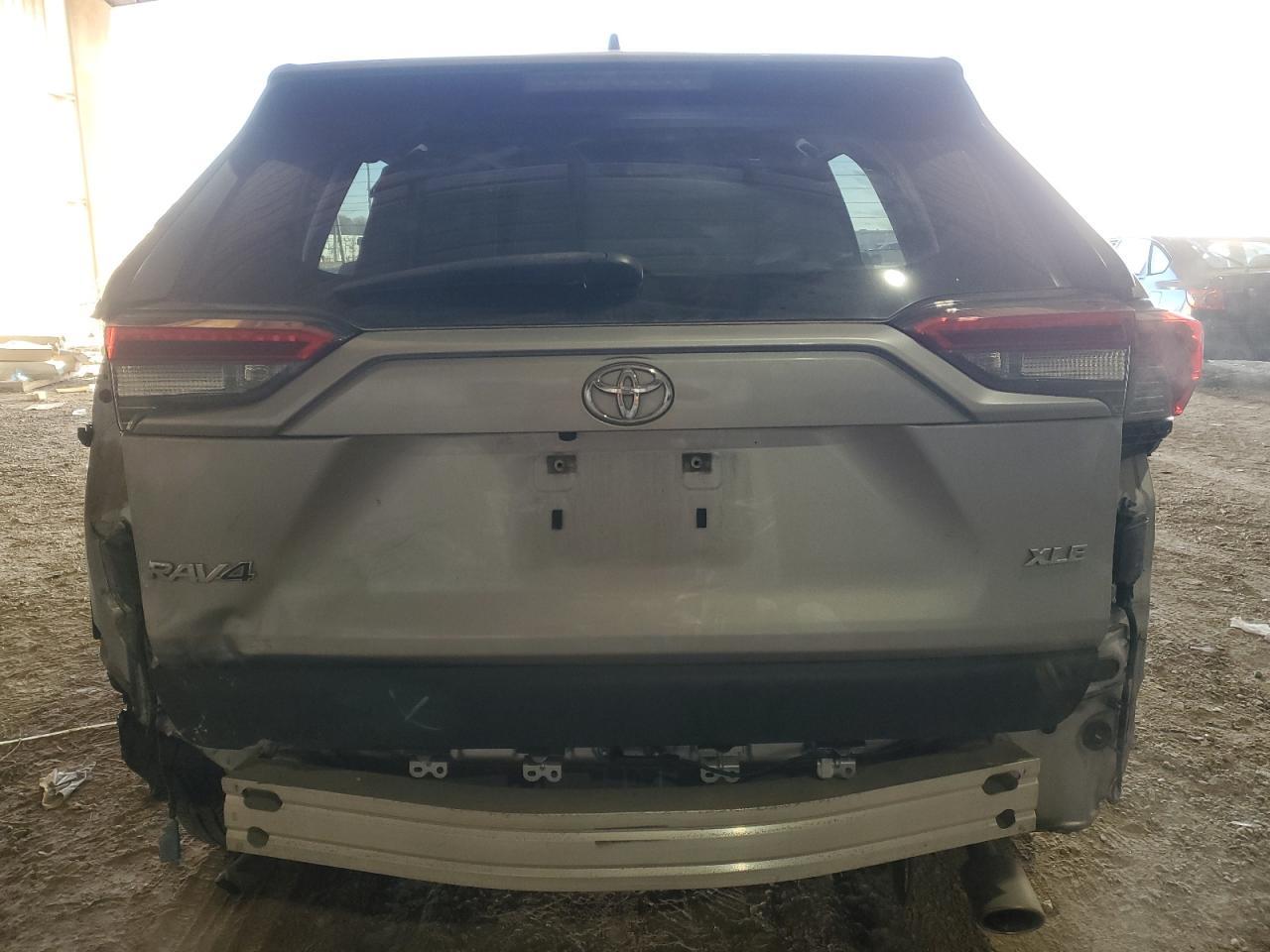 2019 TOYOTA RAV4 XLE P - Image 6