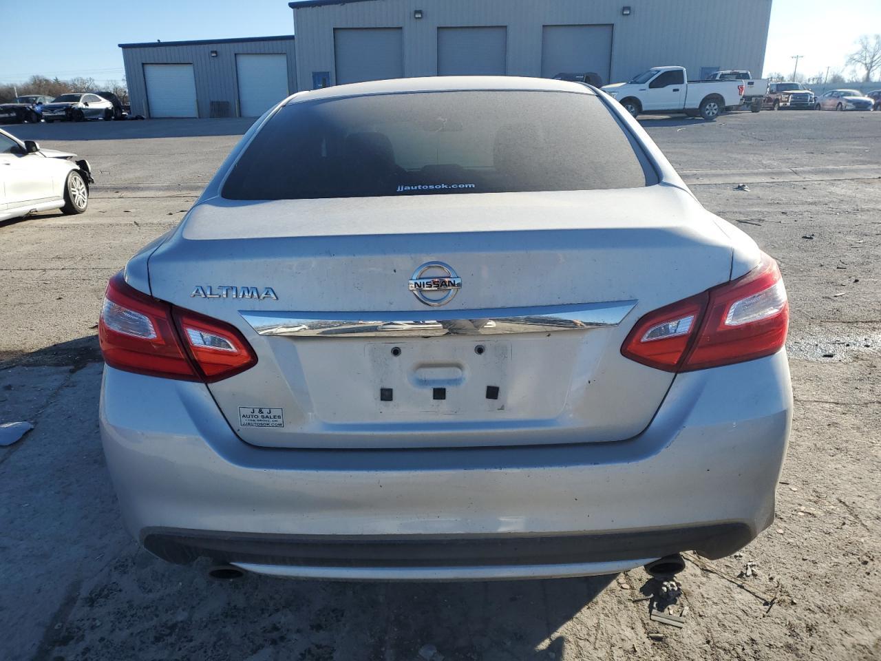 2016 NISSAN ALTIMA 2.5 - Фото 6