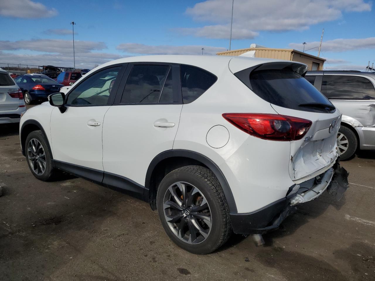 2016 MAZDA CX-5 GT - Image 2