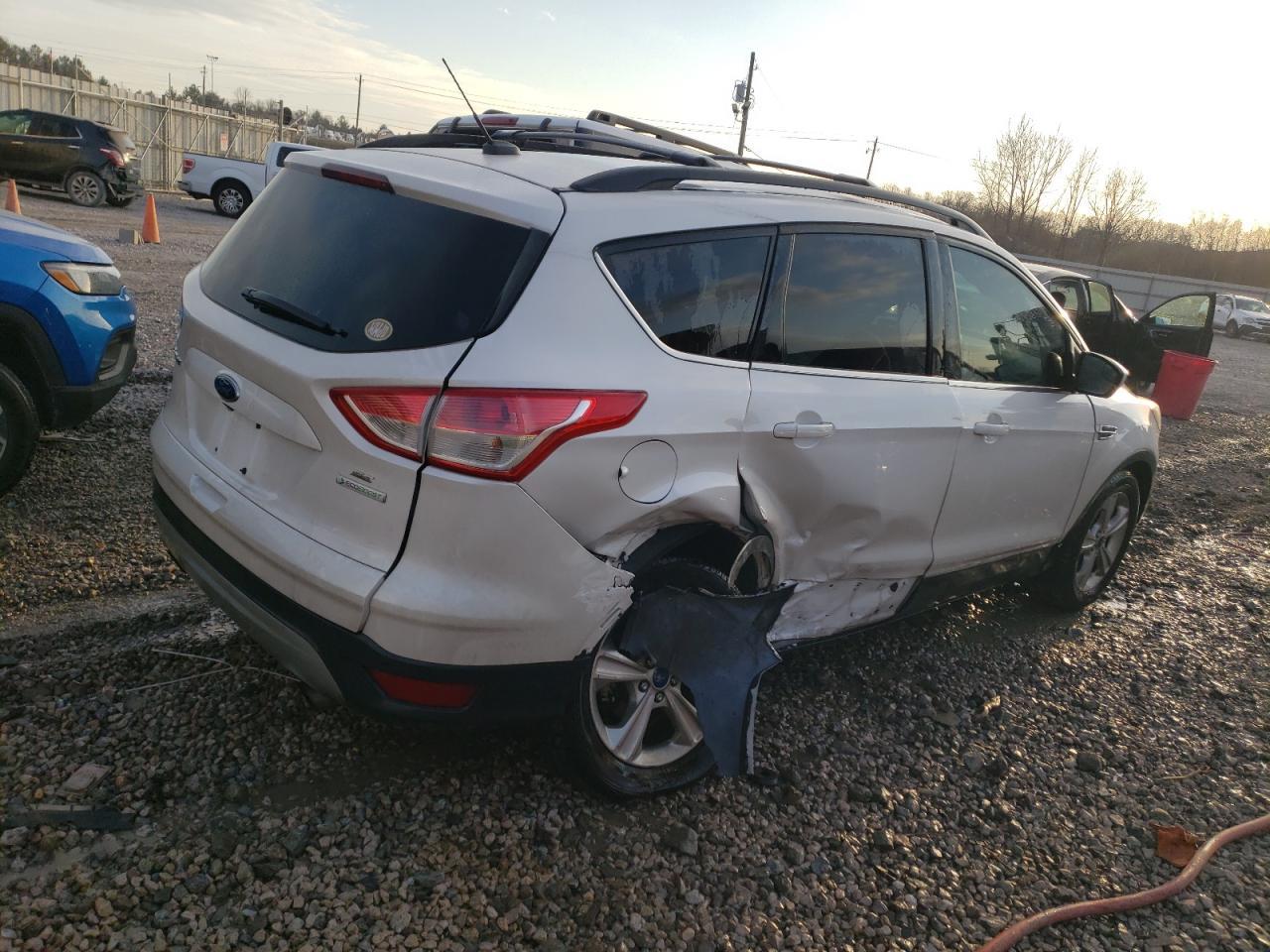 2014 FORD ESCAPE SE - Image 3