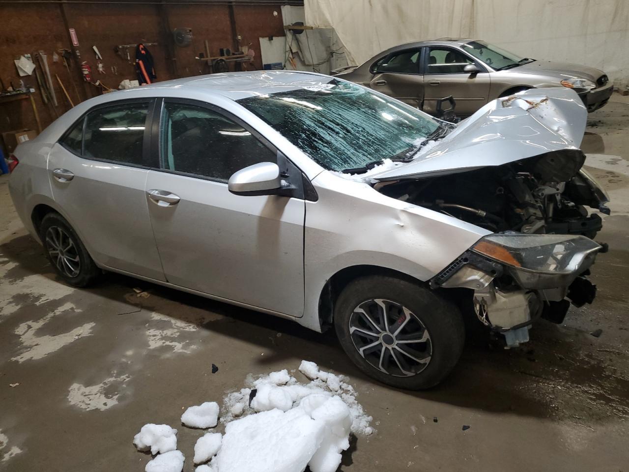 2015 TOYOTA COROLLA L - Фото 4