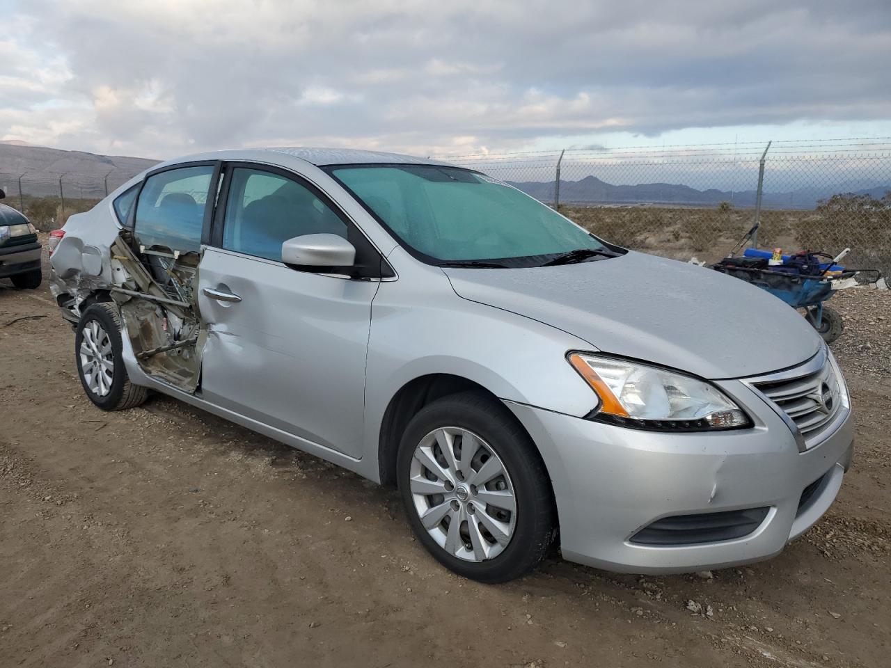 2013 NISSAN SENTRA S - Фото 4