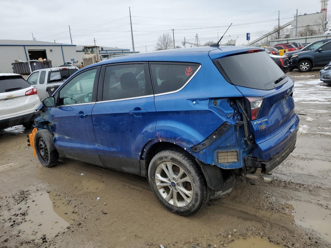 2017 FORD ESCAPE SE - Image 2