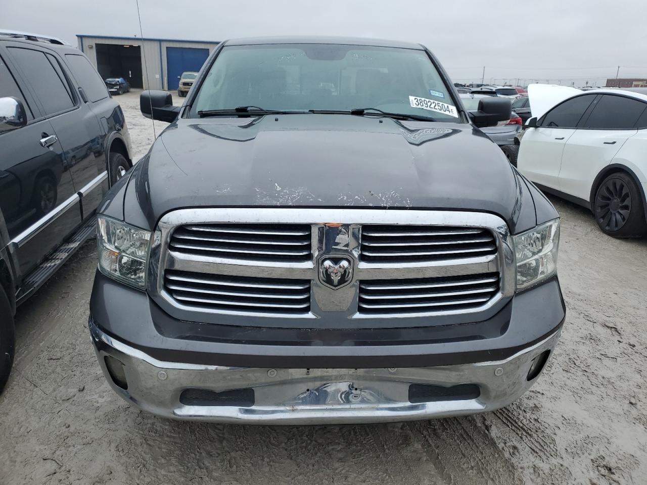 2015 RAM 1500 SLT - Image 5