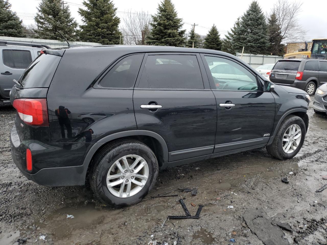 2014 KIA SORENTO LX - Image 3