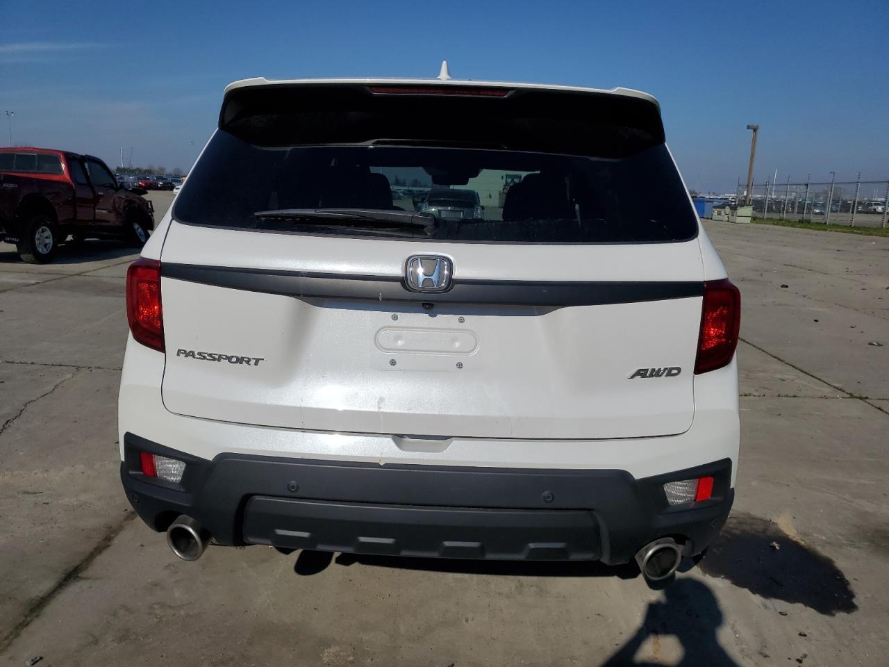 2023 HONDA PASSPORT E - Image 6