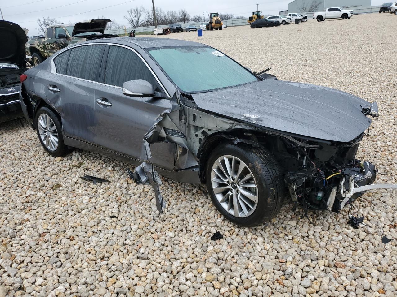 2018 INFINITI Q50 LUXE - Image 4