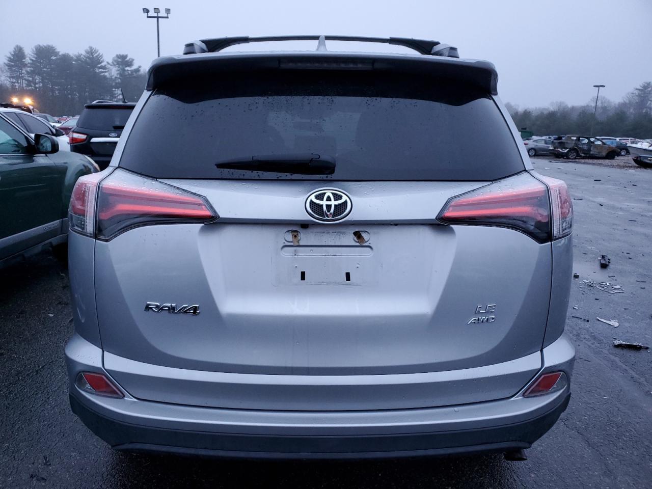 2016 TOYOTA RAV4 LE - Image 6