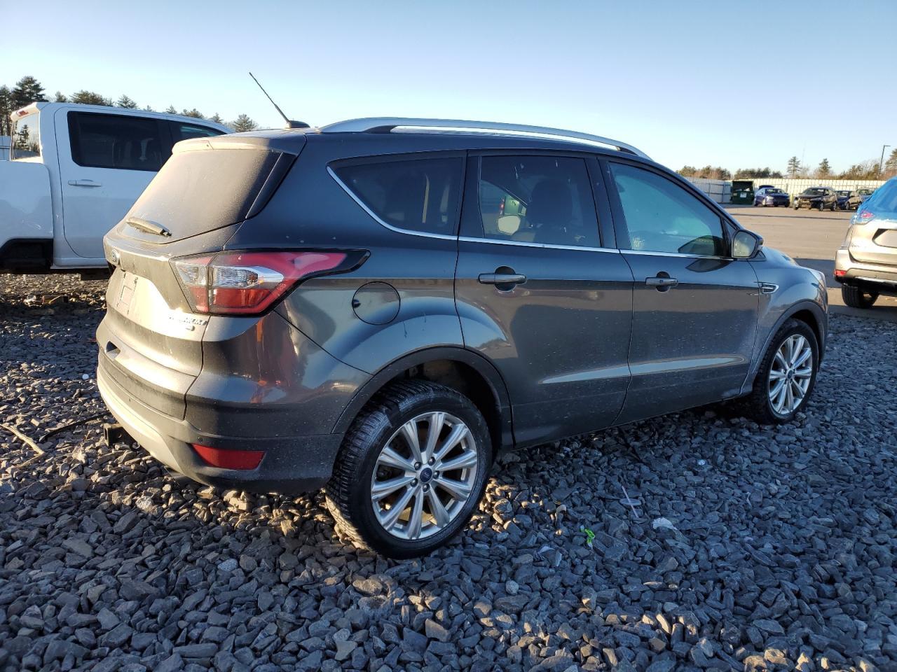 2017 FORD ESCAPE TIT - Image 3