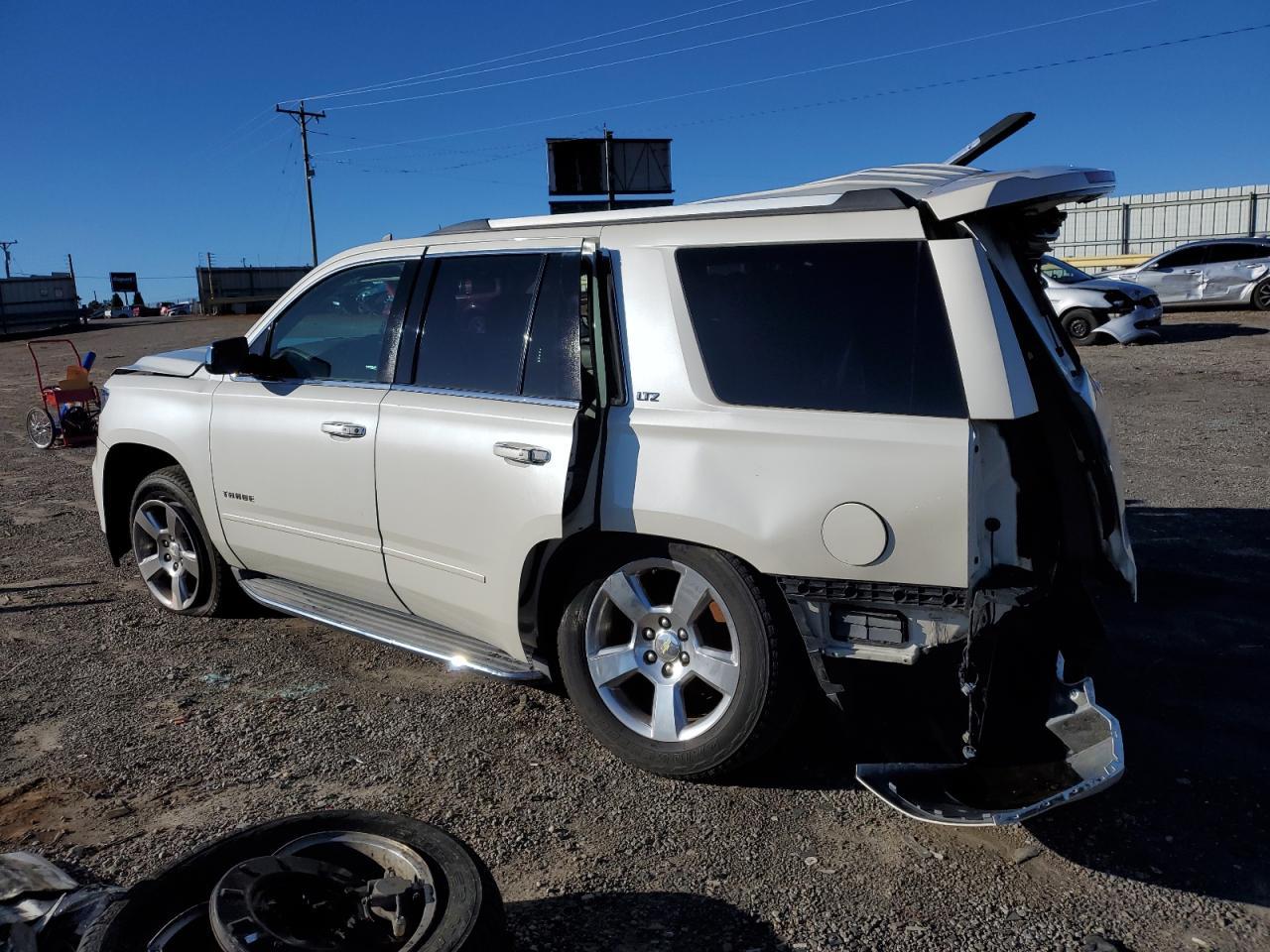 2015 CHEVROLET TAHOE K150 - Image 2