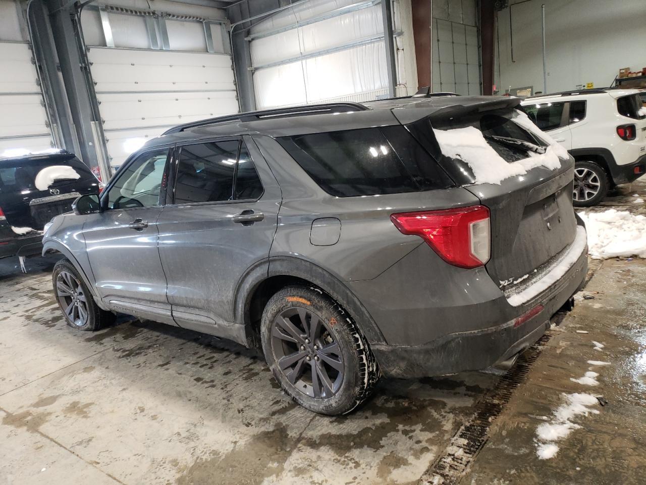 2023 FORD EXPLORER X - Фото 2