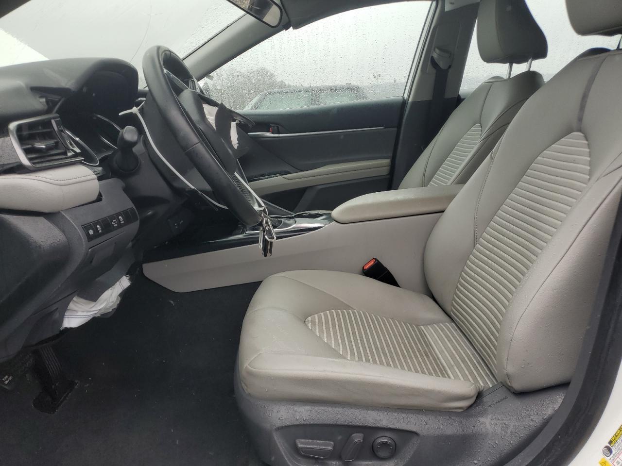 2019 TOYOTA CAMRY L - Image 7