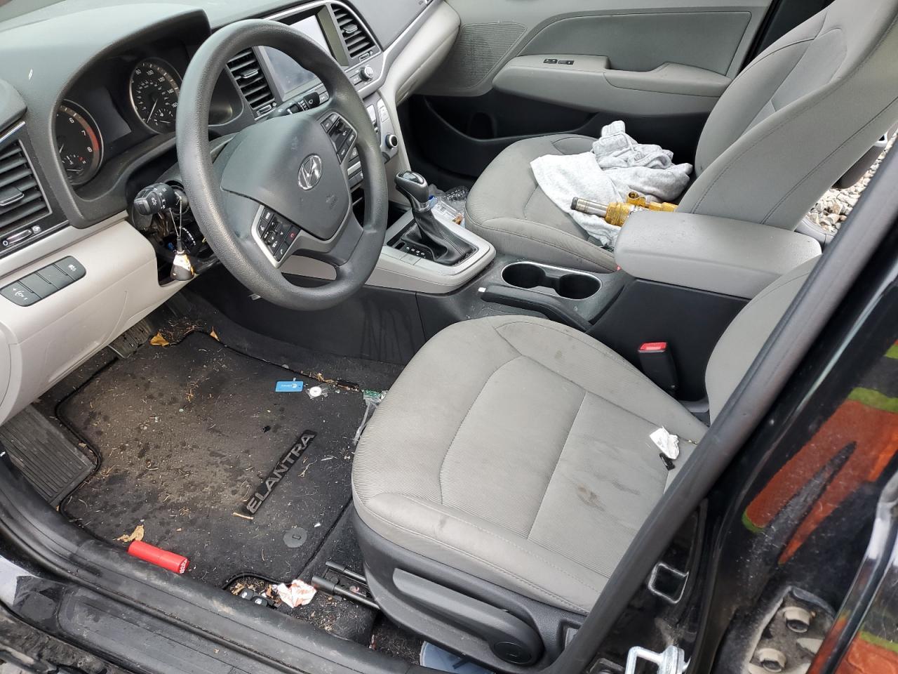 2017 HYUNDAI ELANTRA SE - Фото 7