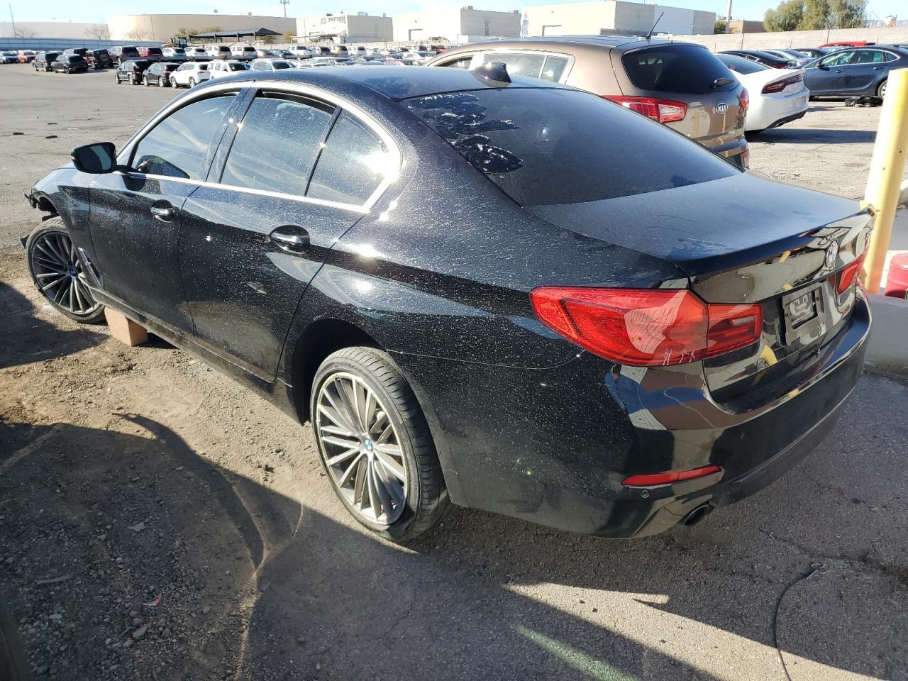 2018 BMW 530 I - Фото 2