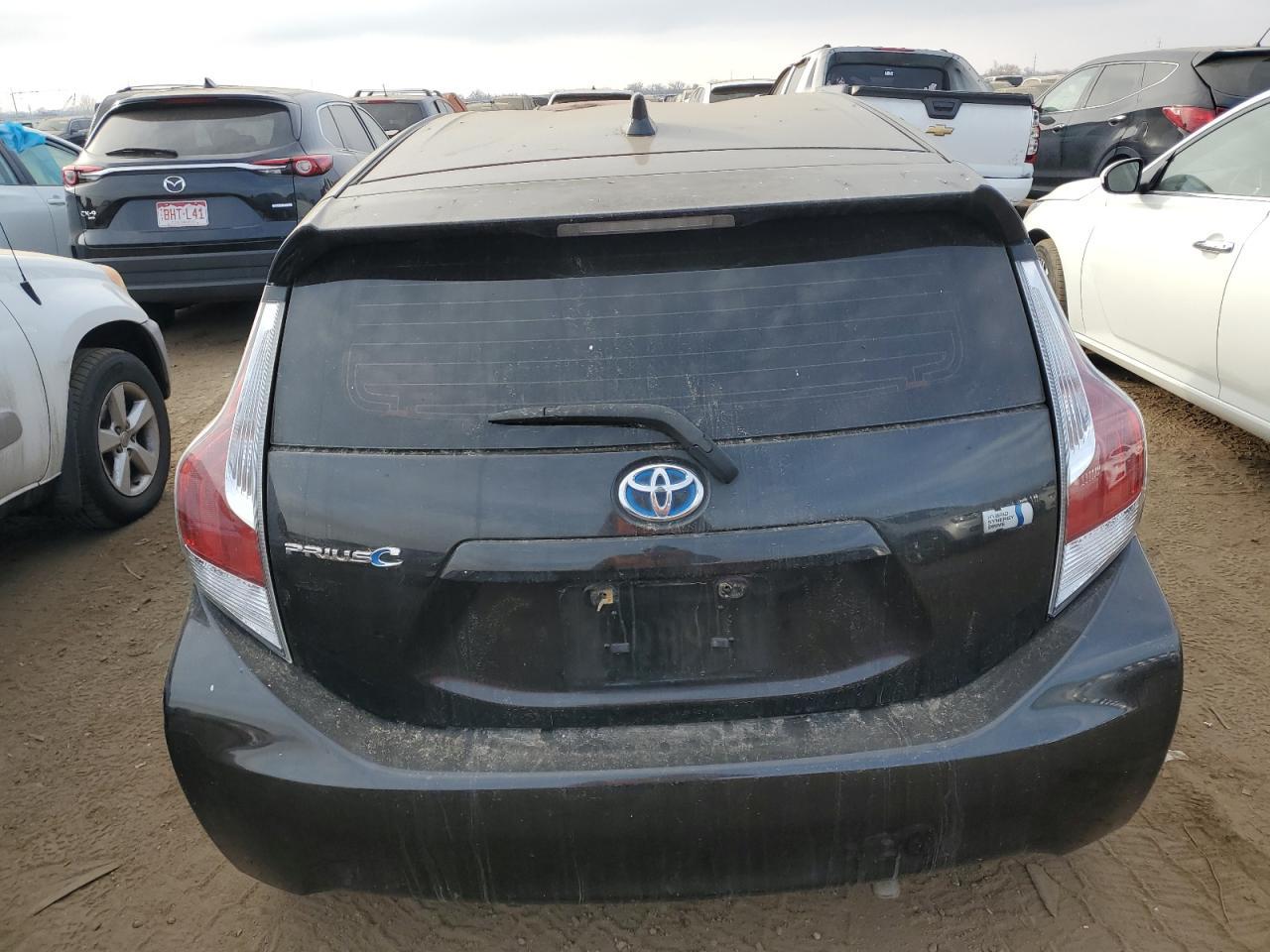 2016 TOYOTA PRIUS C - Фото 6