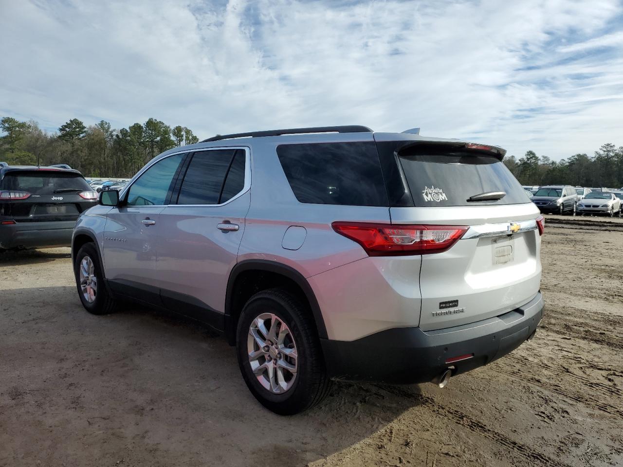 2021 CHEVROLET TRAVERSE L - Фото 2