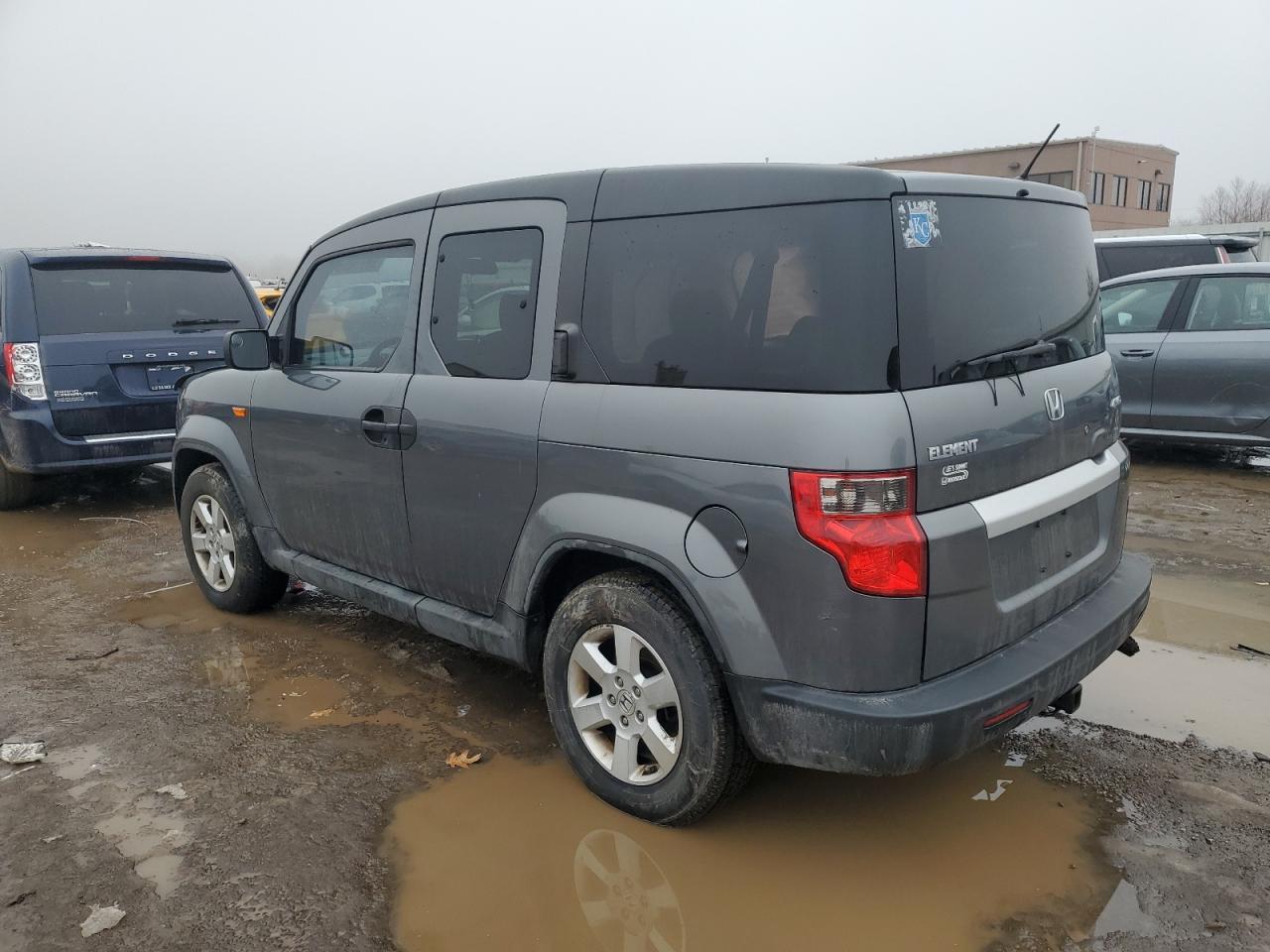 2011 HONDA ELEMENT EX - Image 2