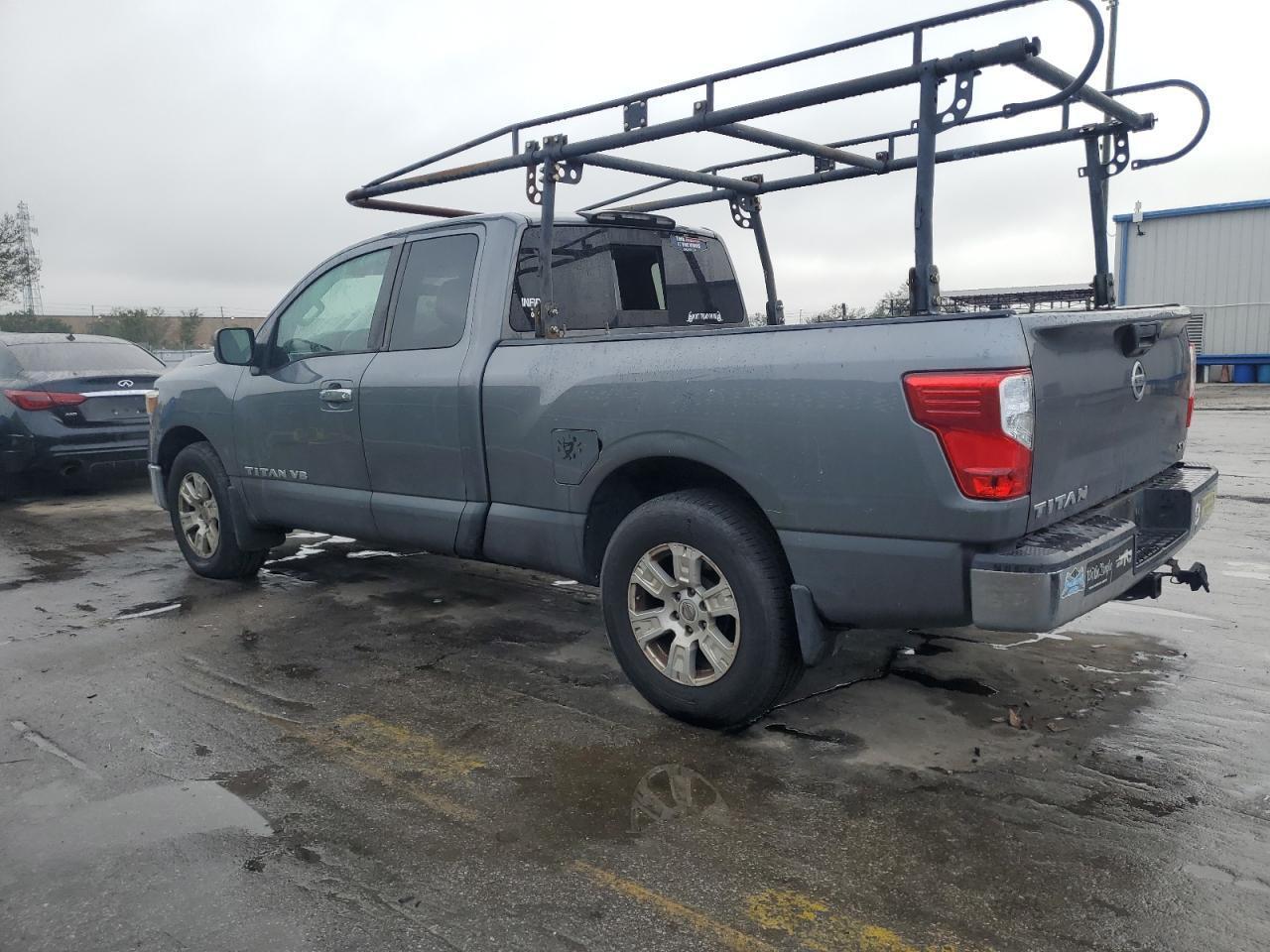 2018 NISSAN TITAN S - Фото 2
