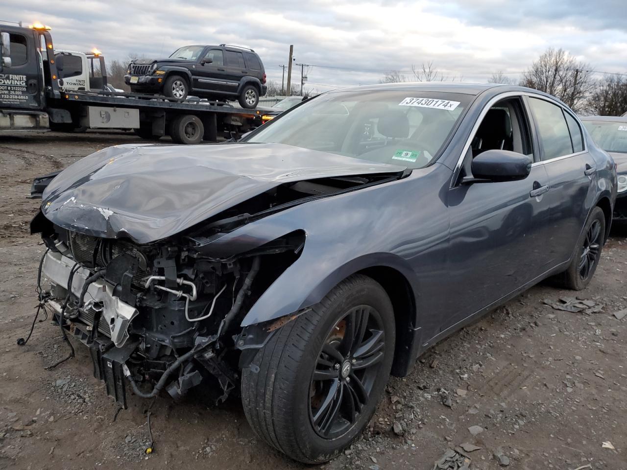 2013 INFINITI G37 car image