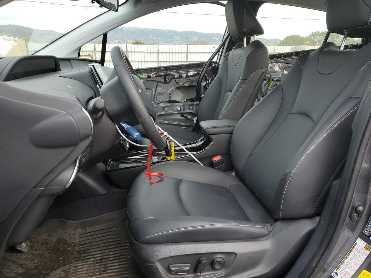 2022 TOYOTA PRIUS PRIM - Image 7