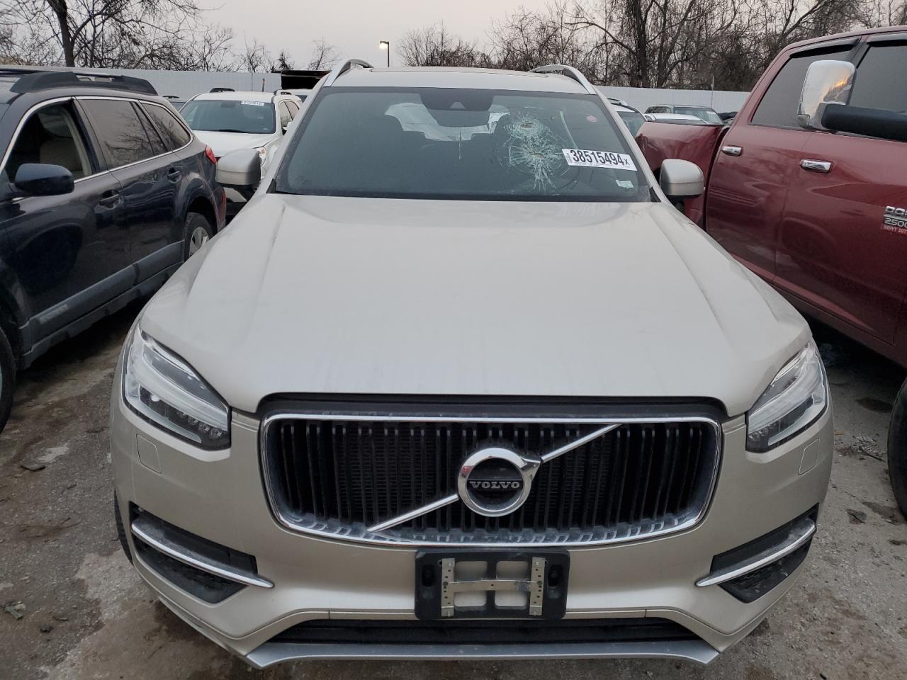 2016 VOLVO XC90 T6 - Image 5