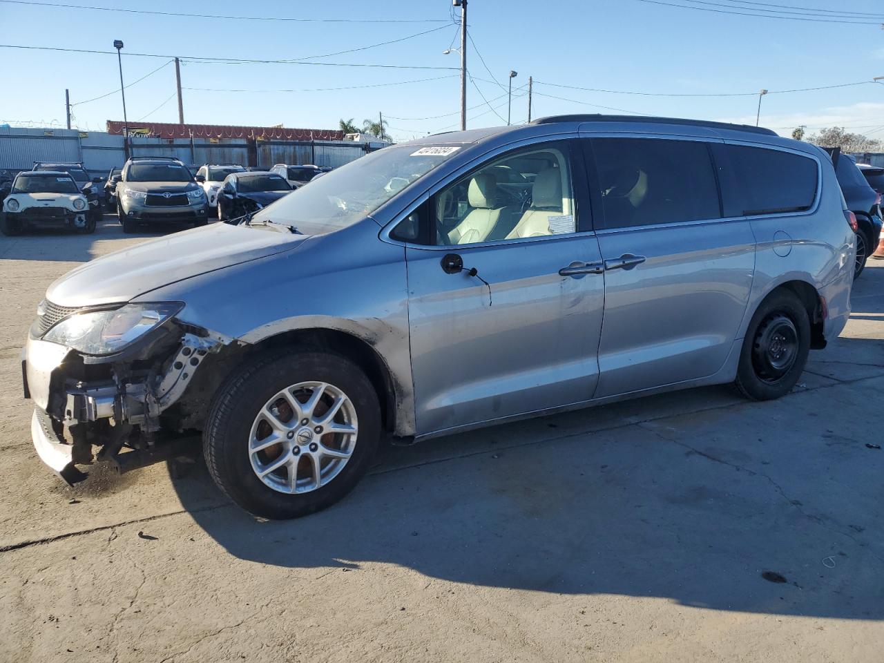 2021 CHRYSLER VOYAGER LX car image