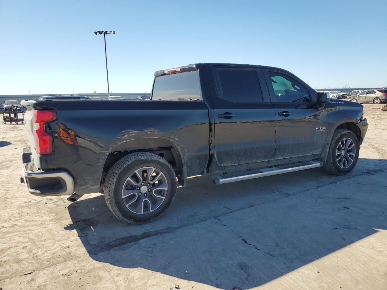 2021 CHEVROLET SILVERADO - Фото 3
