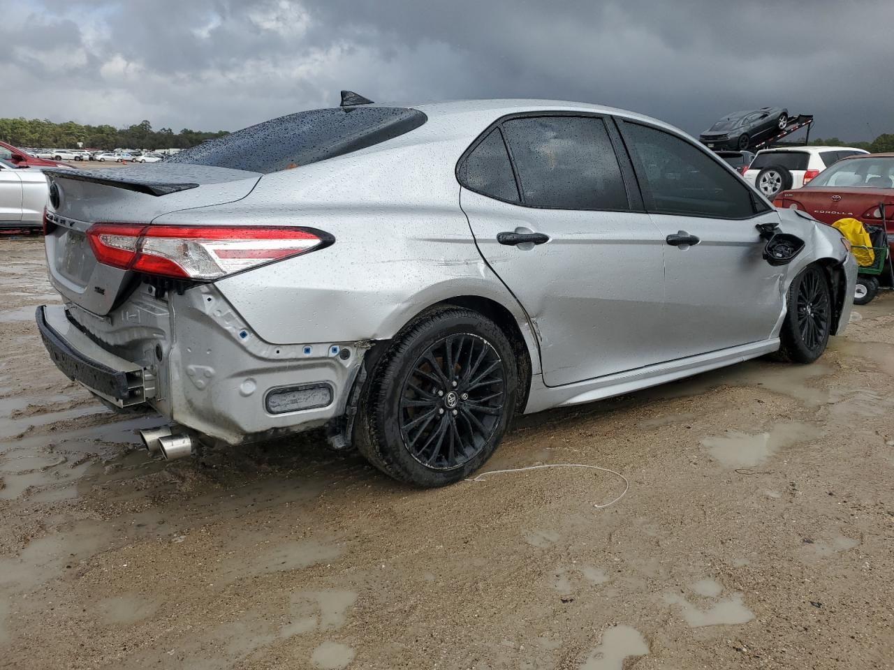 2020 TOYOTA CAMRY SE - Image 3