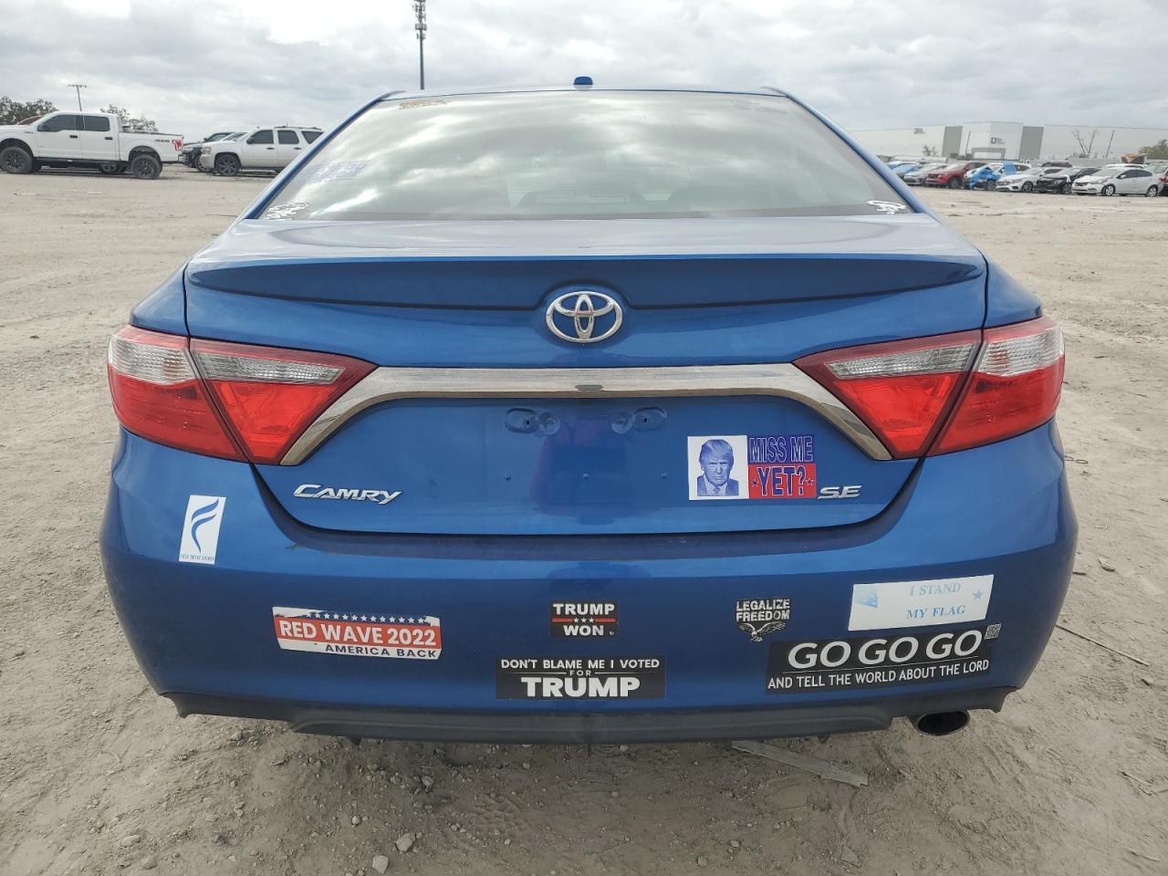 2016 TOYOTA CAMRY LE - Фото 6