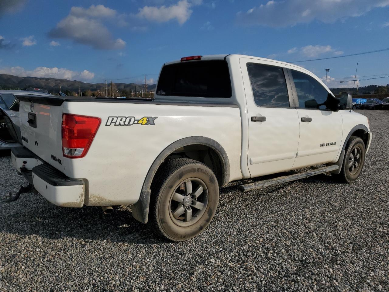2013 NISSAN TITAN S - Фото 3