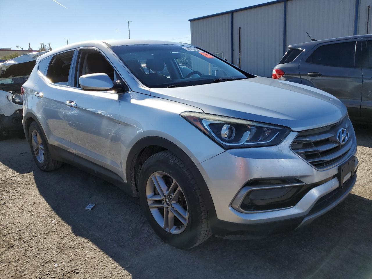 2017 HYUNDAI SANTA FE S - Image 4