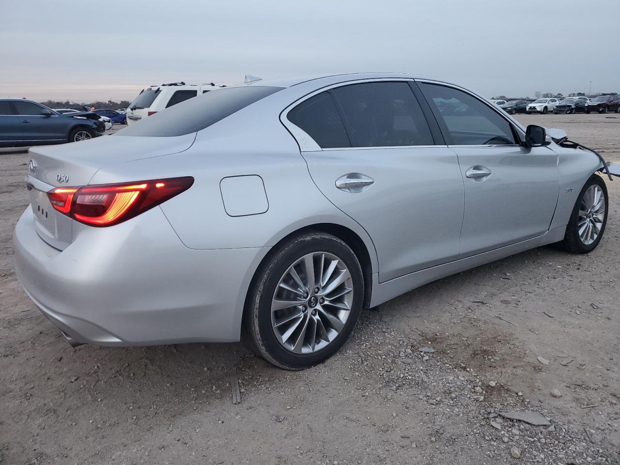 2018 INFINITI Q50 LUXE - Image 3