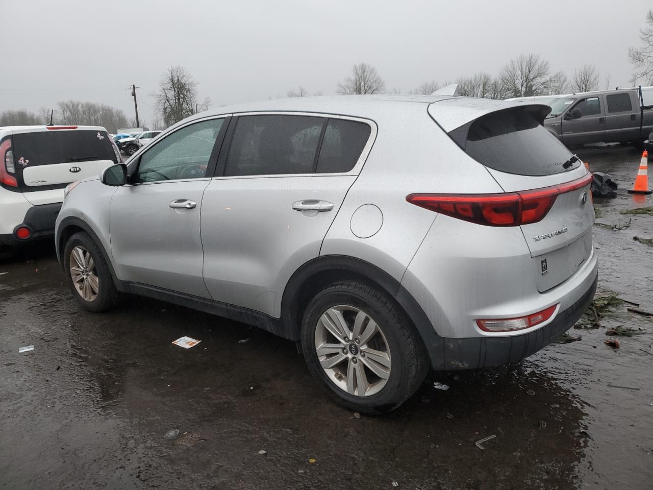 2017 KIA SPORTAGE L - Image 2