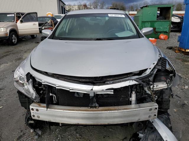 2015 Nissan Altima 2.5 - Image 5