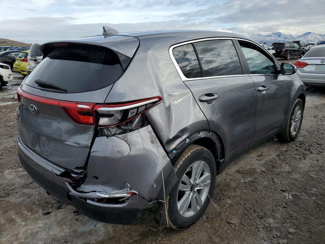 2017 KIA SPORTAGE L - Image 3