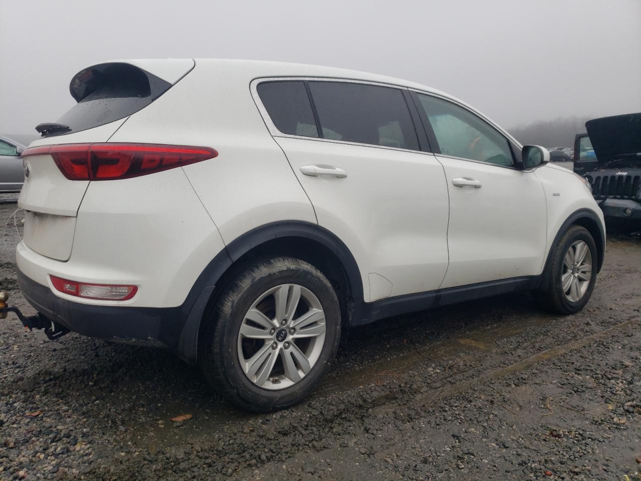 2017 KIA SPORTAGE L - Image 3