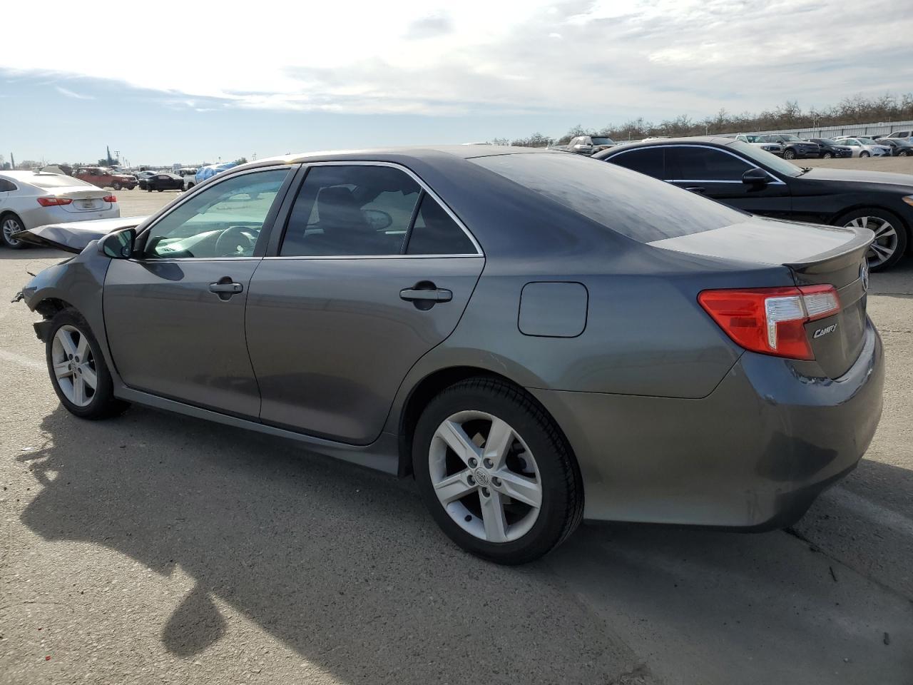 2013 TOYOTA CAMRY L - Image 2