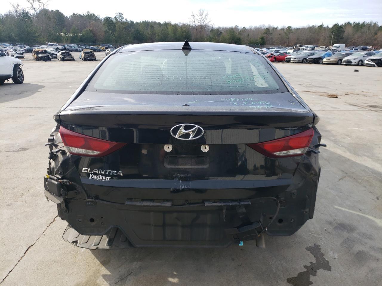 2018 HYUNDAI ELANTRA SE - Фото 6