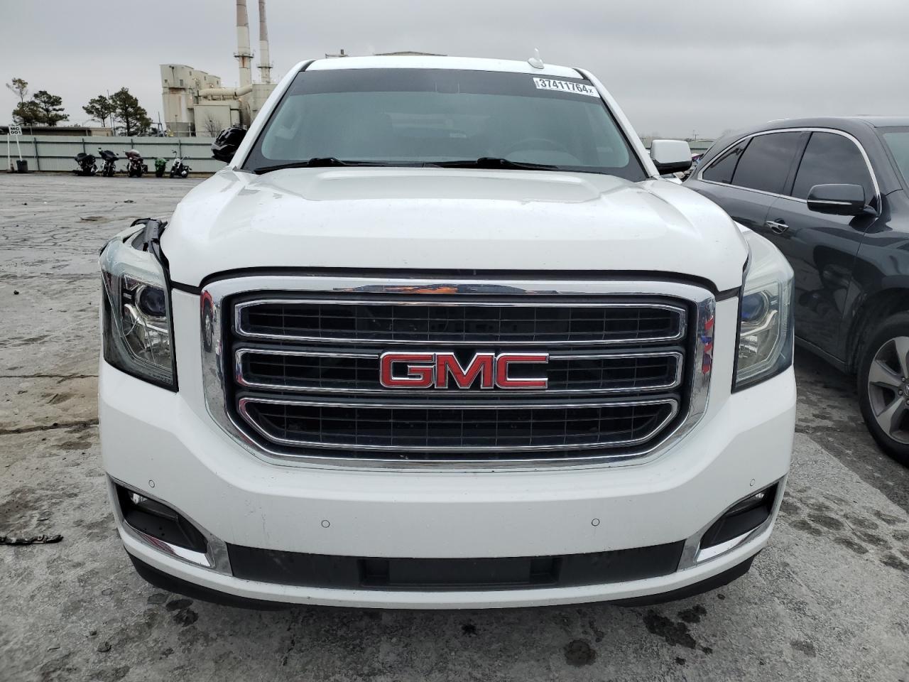 2016 GMC YUKON SLE - Фото 5