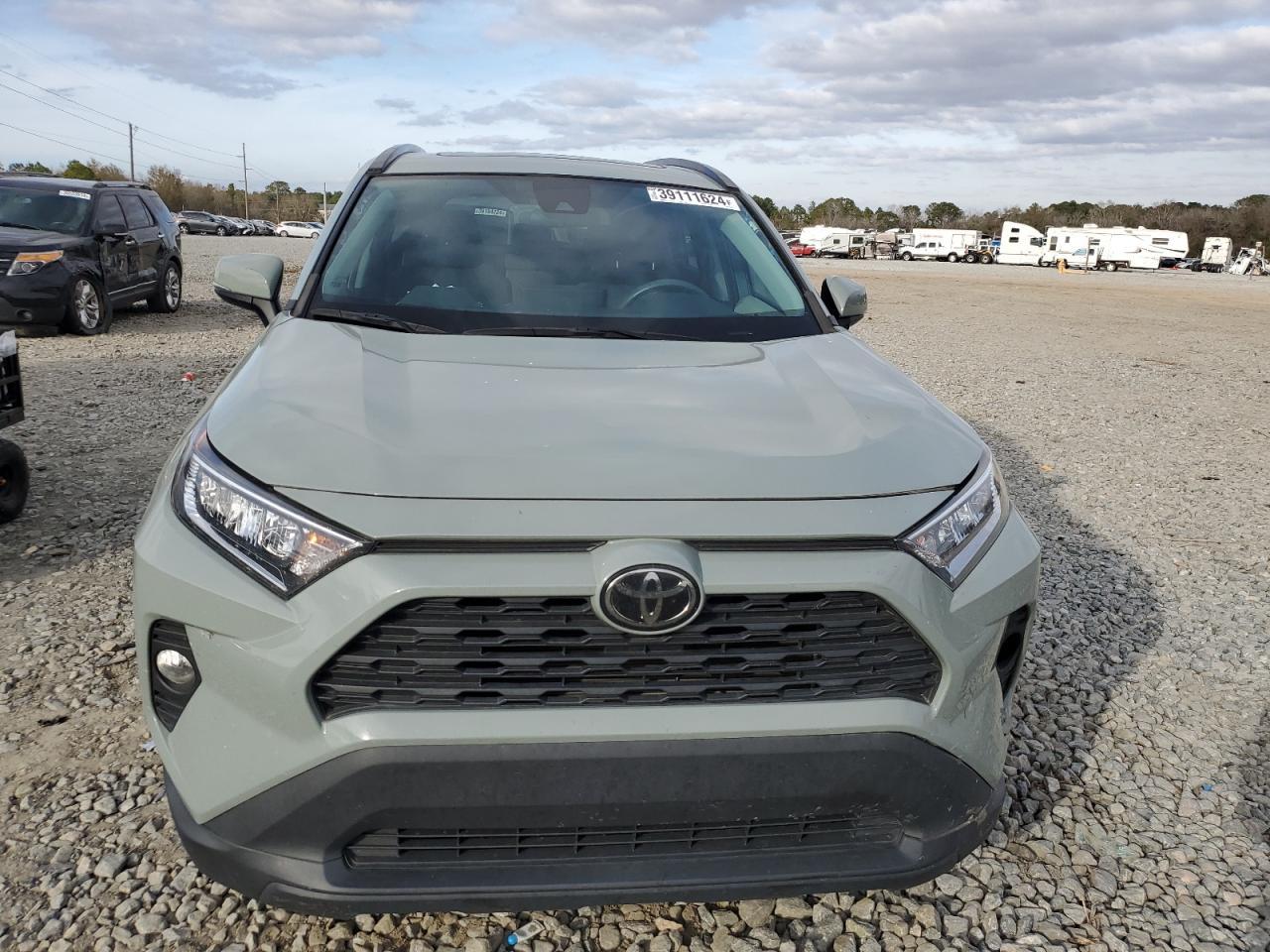 2020 TOYOTA RAV4 XLE - Image 5