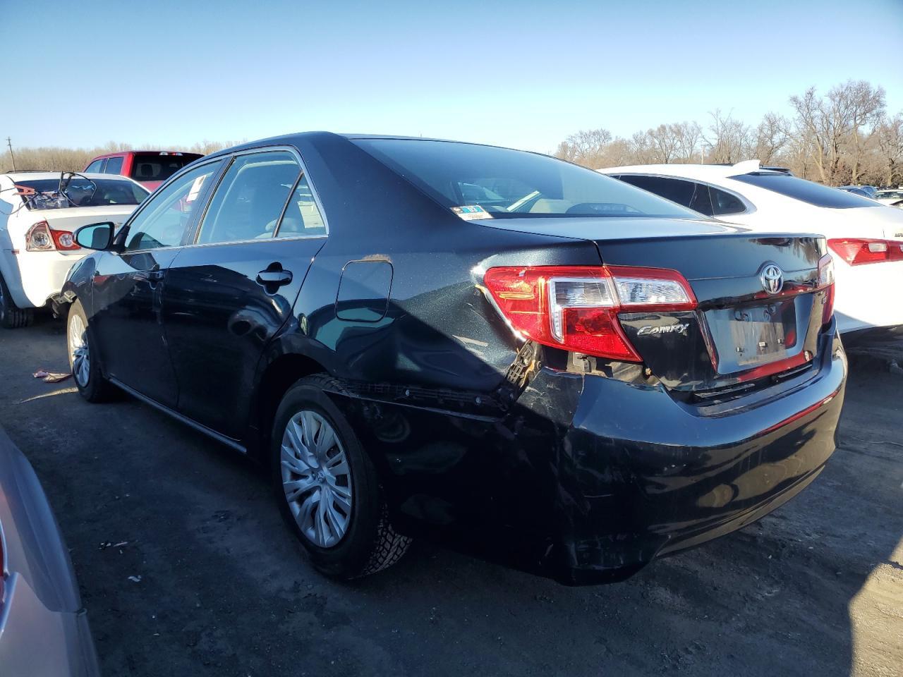 2014 TOYOTA CAMRY L - Image 2