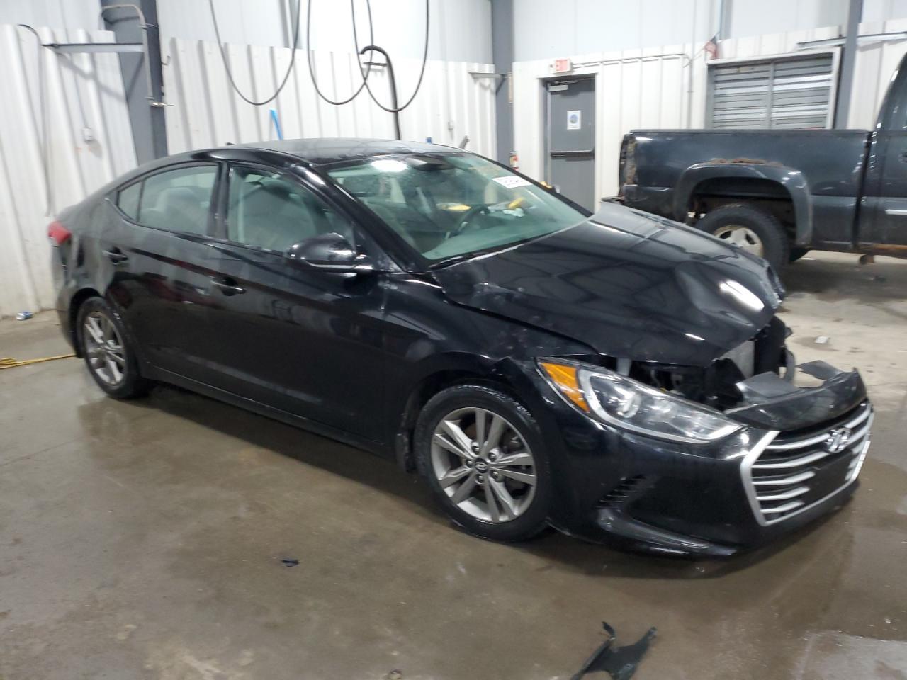 2018 HYUNDAI ELANTRA SE - Image 4