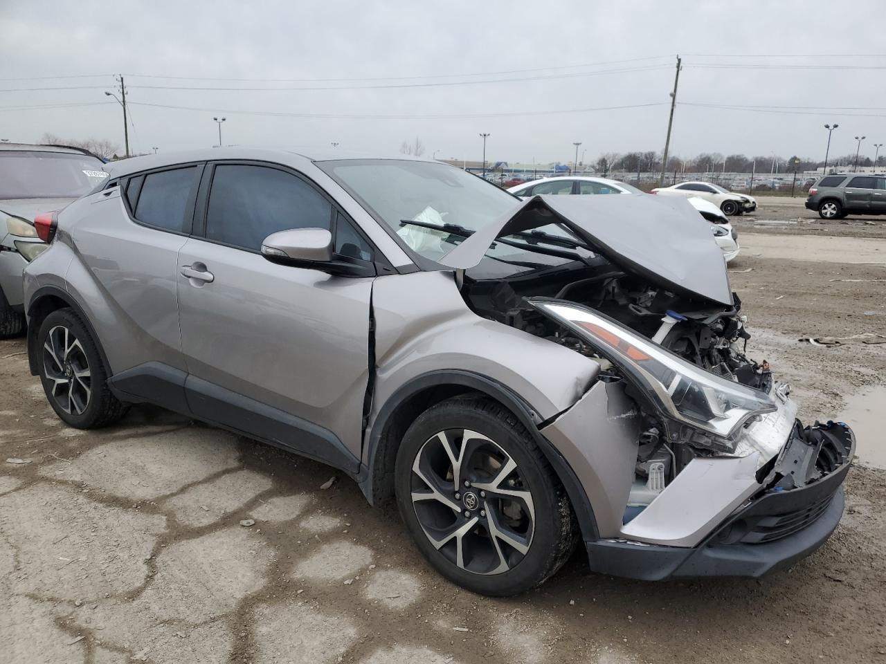 2018 TOYOTA C-HR XLE - Фото 4