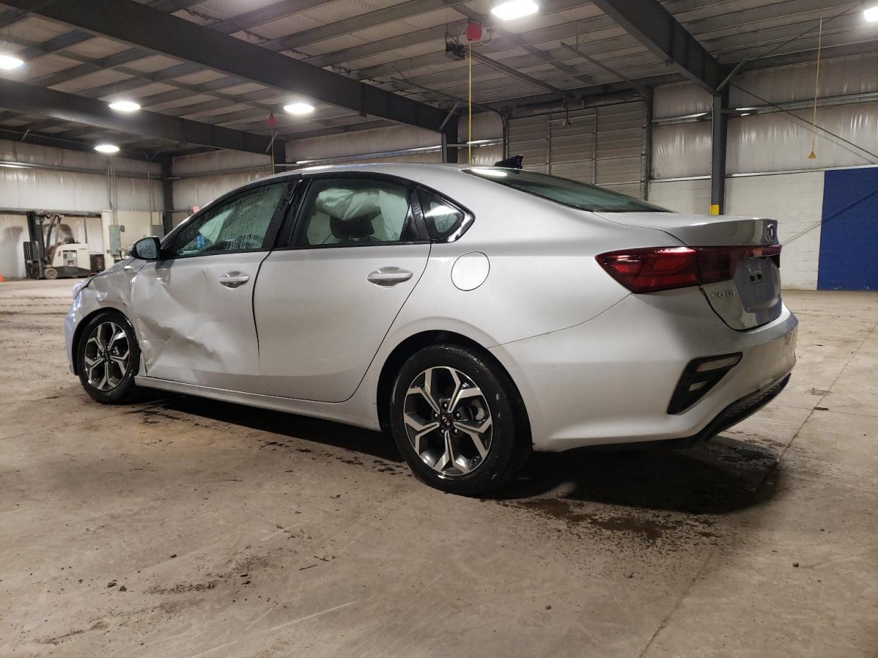 2021 KIA FORTE FE - Фото 2